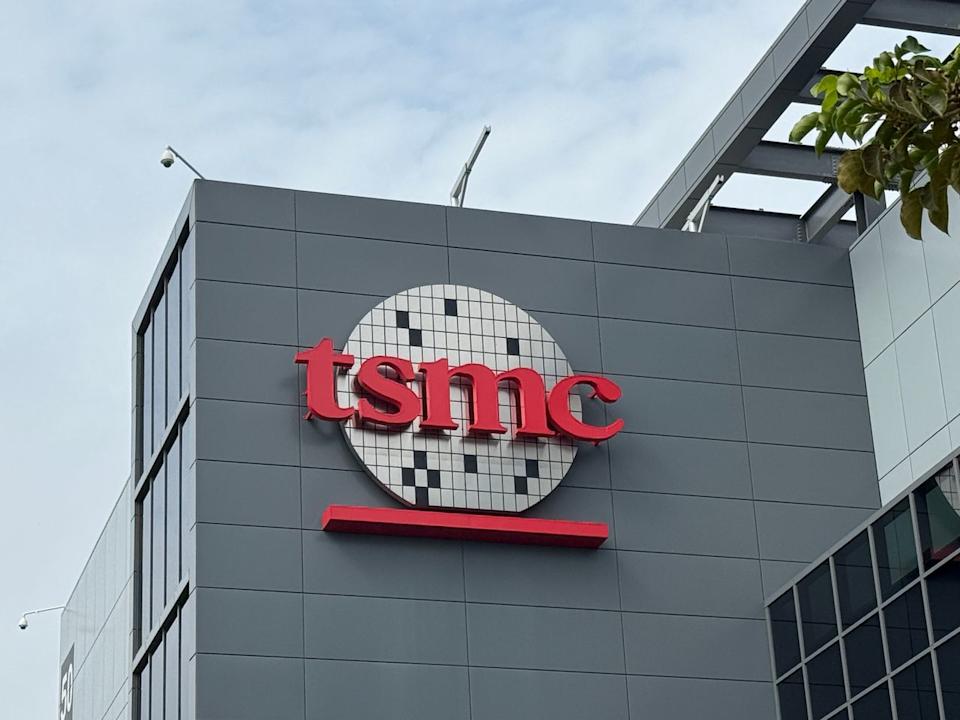 台積電登兩千｜從張忠謀創業到AI浪潮再創奇蹟 31年股價走勢一次看